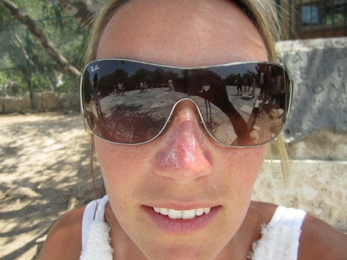 54840321-A689-4A52-8C2A-3846535E7D63